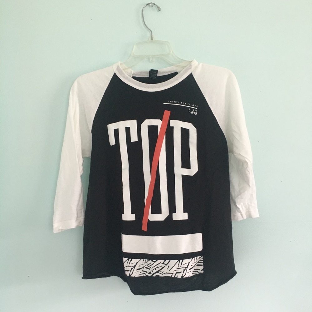 Twenty One Pilots baseball tee